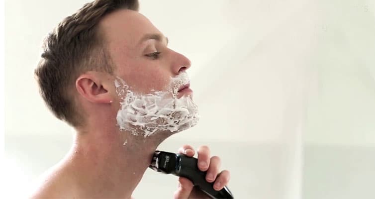 Do You Use Shaving Cream With an Electric Razors?